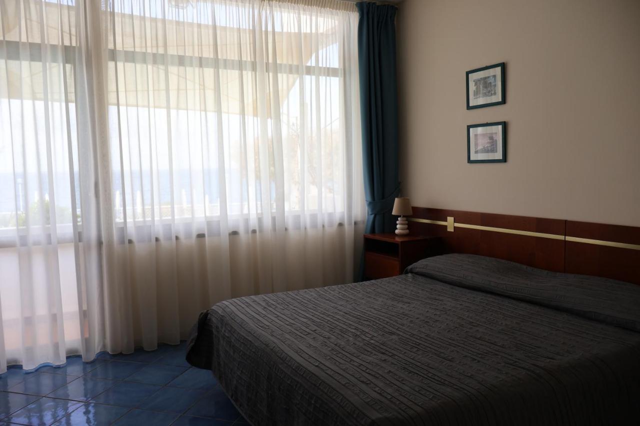 Hotel Puntaquattroventi à Ercolano Extérieur photo